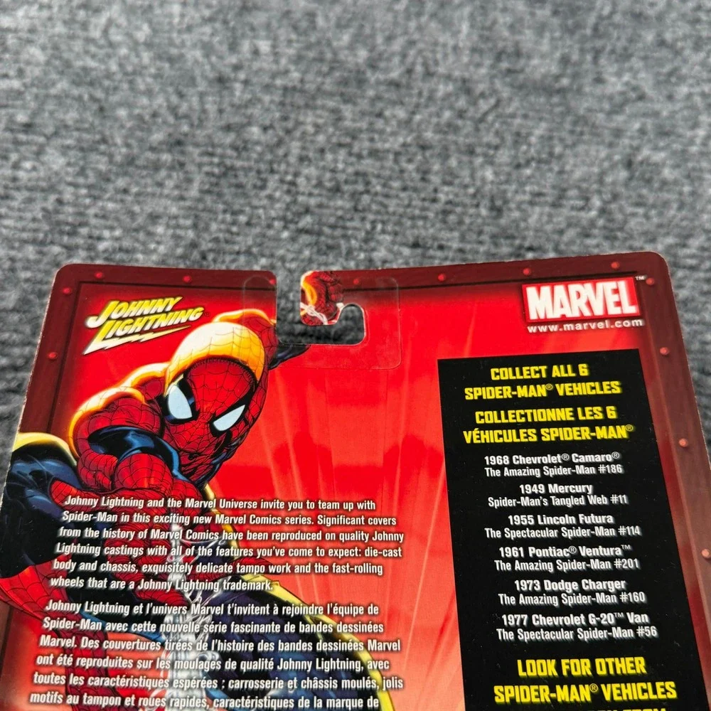 Johnny Lightning Marvel Diecast 1973 Dodge Charger Spider-Man Black Red 2004 Car